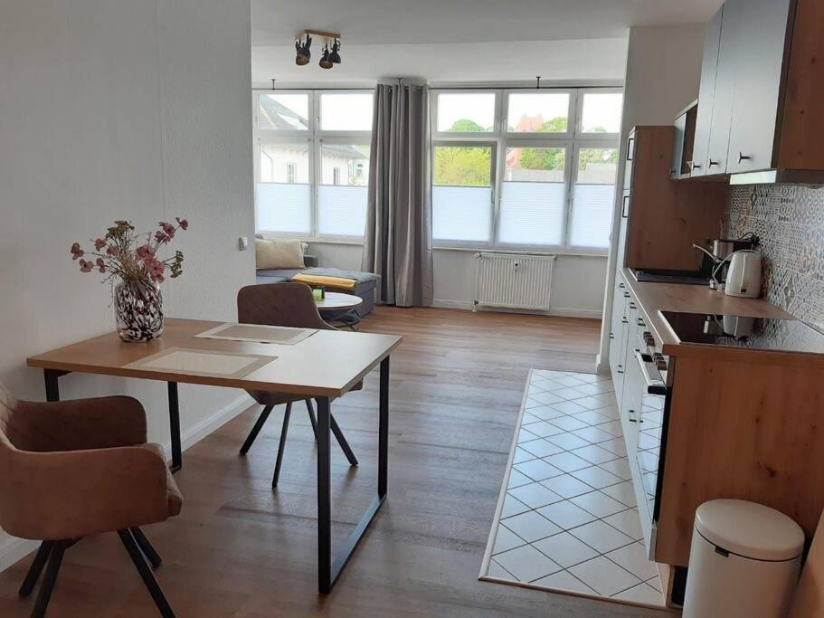 Helle, Offene Whg Im Zentrum Vom Ostseebad Goehren Goehren  Esterno foto